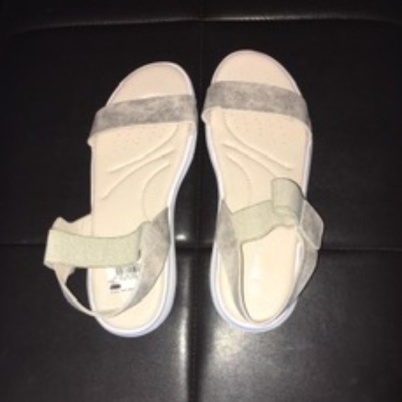 (NEW) Nature Breeze Champagne Comfort Sandals - Size 10 - Picture 7 of 8